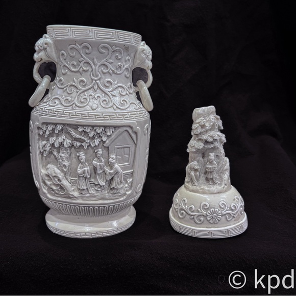 Intricate Vintage/Antique Decorative Vessel in the tradition of Chinese artistry - Picture 6 of 10